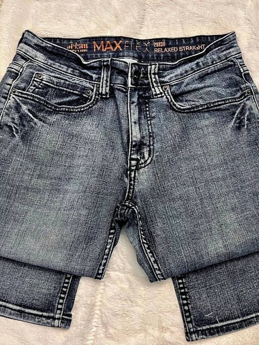 Men’s Urban Pipeline MAX FLEX Relaxed Straight Jeans in Blue